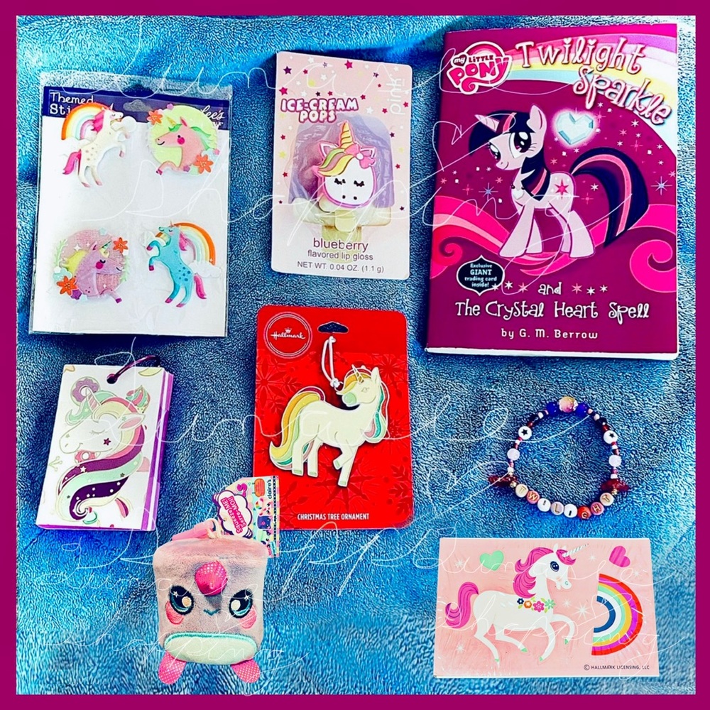 My Little Pony Twilight Sparkle Book & Accessories Bundle